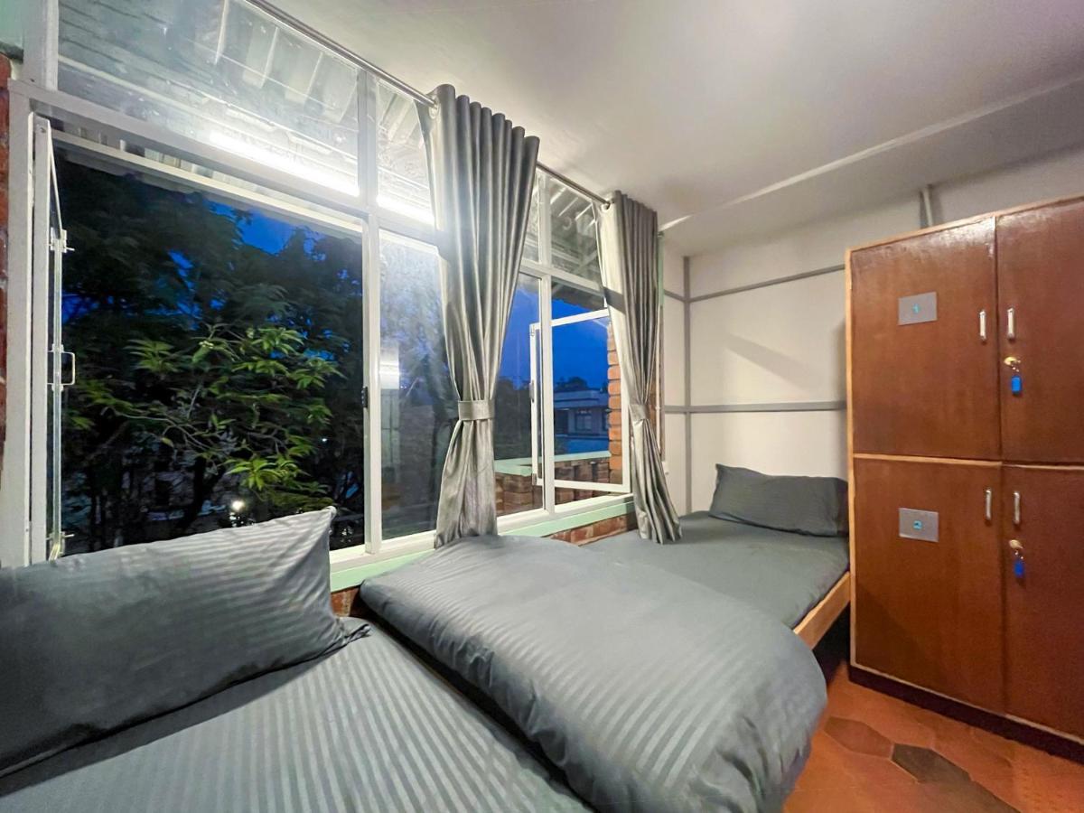 Rahees Bi Roambay - Backpacker Hostel Májszúr Kültér fotó